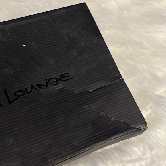 Black boots - Picture 10 of 12